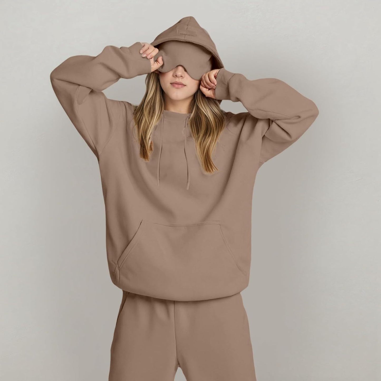 DreamSnug™ – Oversized Hoodie Set with Matching Eye Mask